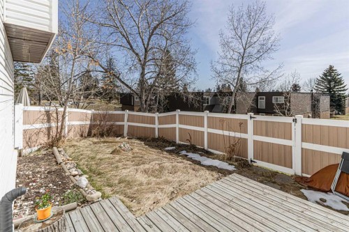 77-5103 35 Avenue Sw, Calgary, AB - Outdoor