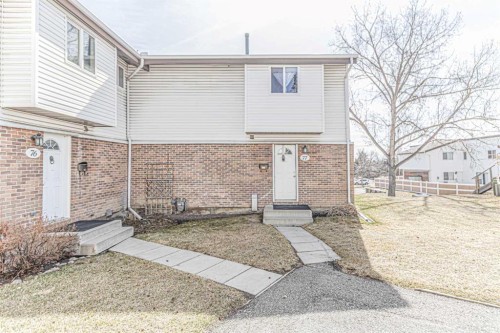 77-5103 35 Avenue Sw, Calgary, AB - Outdoor With Exterior