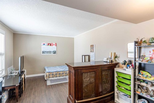 77-5103 35 Avenue Sw, Calgary, AB - Indoor