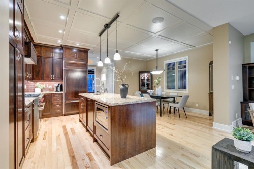 1727 Bowness Road Nw, Calgary, AB - Indoor Photo Showing Other Room