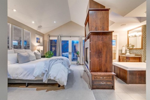 1727 Bowness Road Nw, Calgary, AB - Indoor Photo Showing Bedroom