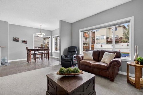 98 Evanscove Circle Nw, Calgary, AB - Indoor Photo Showing Living Room