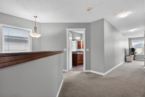 98 Evanscove Circle Nw, Calgary, AB - Indoor Photo Showing Other Room