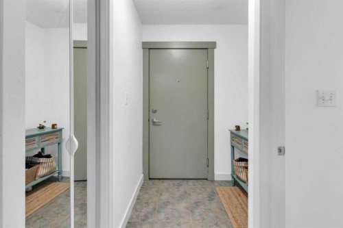 204-931 2 Avenue Nw, Calgary, AB - Indoor Photo Showing Other Room