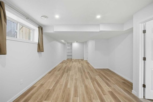 76 Nolancrest Green Nw, Calgary, AB - Indoor Photo Showing Other Room