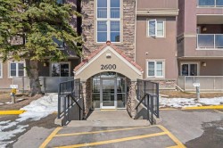 2612-3400 Edenwold Heights NW Calgary, AB T3A 3Y5