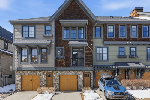 412 Ascot Circle Sw, Calgary, AB - Outdoor With Facade