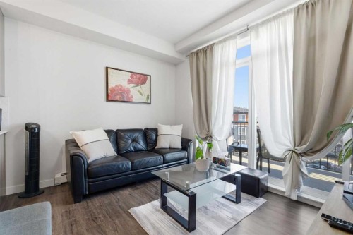 414-30 Walgrove Se, Calgary, AB - Indoor Photo Showing Living Room