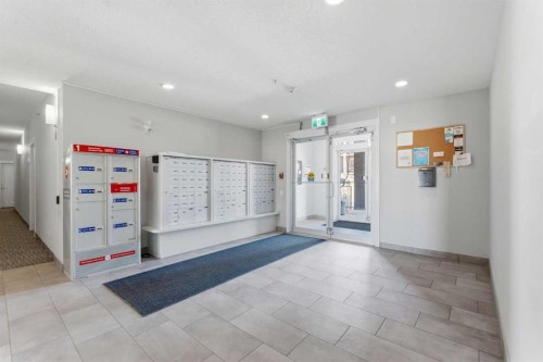 414-30 Walgrove Se, Calgary, AB - Indoor Photo Showing Other Room