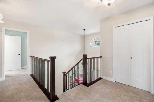 14 Sun Harbour Way Se, Calgary, AB - Indoor Photo Showing Other Room