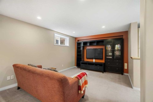 14 Sun Harbour Way Se, Calgary, AB - Indoor