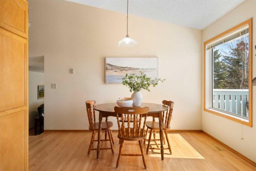 221 Scurfield Place Nw, Calgary, AB - Indoor Photo Showing Dining Room