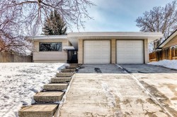 19 Meadowview Road SW Calgary, AB T2V 1V9