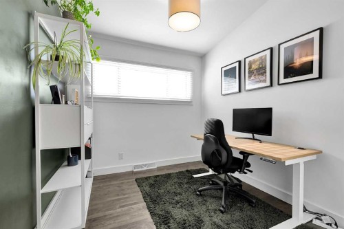 4115 Bowlen Street Nw, Calgary, AB - Indoor Photo Showing Office