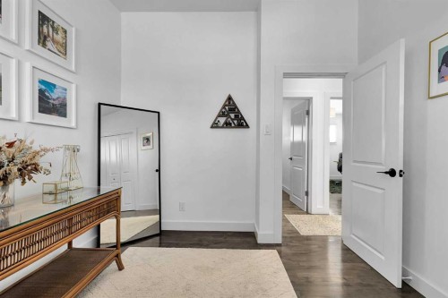 4115 Bowlen Street Nw, Calgary, AB - Indoor Photo Showing Other Room