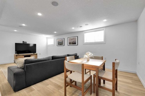 4115 Bowlen Street Nw, Calgary, AB - Indoor