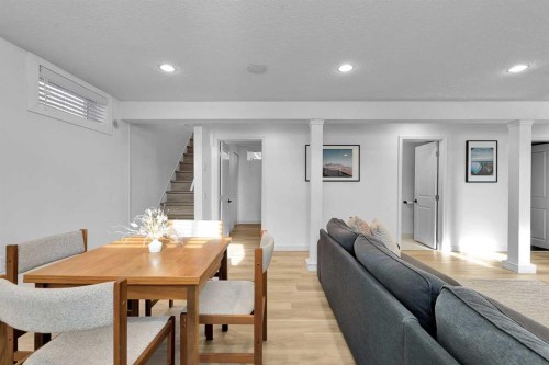 4115 Bowlen Street Nw, Calgary, AB - Indoor Photo Showing Dining Room