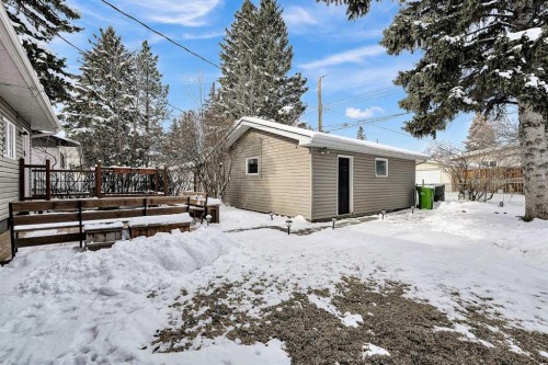 4115 Bowlen Street Nw, Calgary, AB - Outdoor