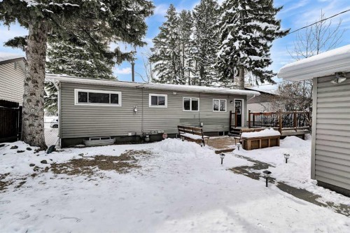4115 Bowlen Street Nw, Calgary, AB - Outdoor