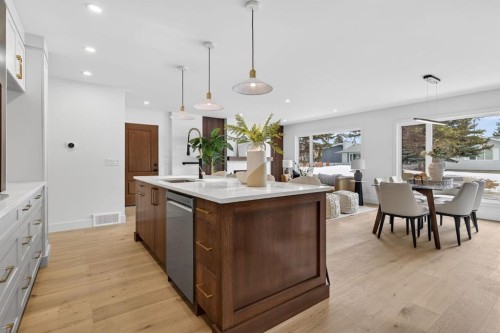 10619 Mapleglen Crescent Se, Calgary, AB - Indoor Photo Showing Other Room