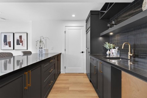 10619 Mapleglen Crescent Se, Calgary, AB - Indoor Photo Showing Kitchen