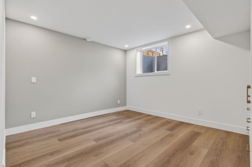 10619 Mapleglen Crescent Se, Calgary, AB - Indoor Photo Showing Other Room