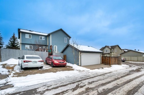 702 Panamount Boulevard Nw, Calgary, AB - Outdoor