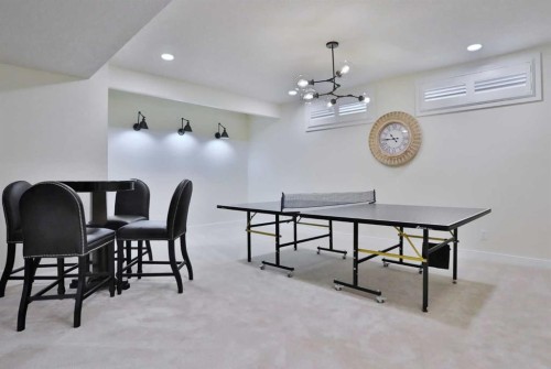 92 Sherwood Rise Nw, Calgary, AB - Indoor