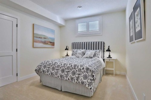 92 Sherwood Rise Nw, Calgary, AB - Indoor Photo Showing Bedroom