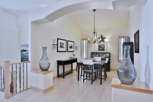 92 Sherwood Rise Nw, Calgary, AB - Indoor Photo Showing Dining Room