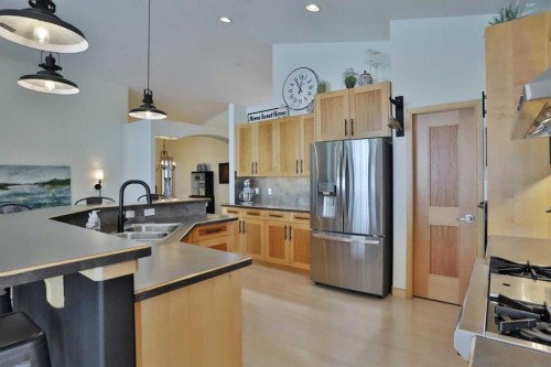 92 Sherwood Rise Nw, Calgary, AB - Indoor Photo Showing Kitchen With Stainless Steel Kitchen With Double Sink With Upgraded Kitchen