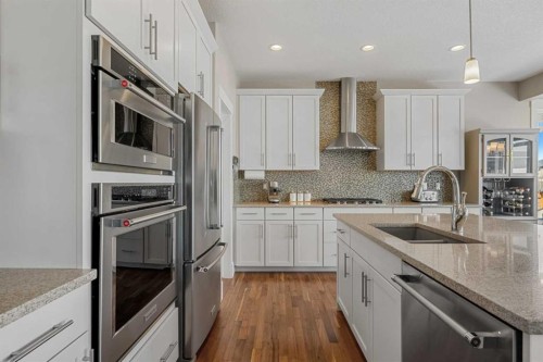 490 Mahogany Manor Se, Calgary, AB - Indoor Photo Showing Kitchen With Upgraded Kitchen