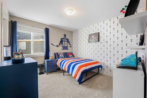 490 Mahogany Manor Se, Calgary, AB - Indoor Photo Showing Bedroom