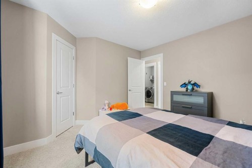 490 Mahogany Manor Se, Calgary, AB - Indoor Photo Showing Bedroom