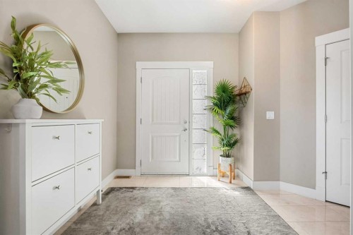 490 Mahogany Manor Se, Calgary, AB - Indoor Photo Showing Other Room