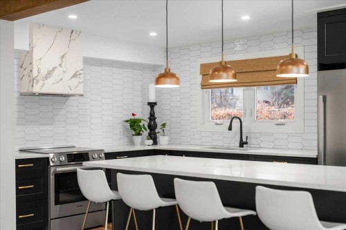 2023 35 Avenue Sw, Calgary, AB - Indoor