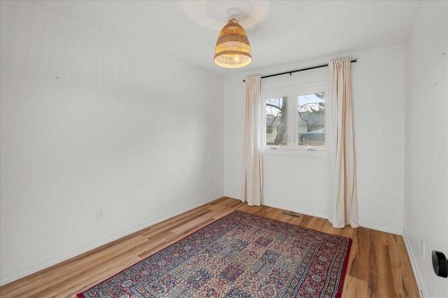 2023 35 Avenue Sw, Calgary, AB - Indoor Photo Showing Other Room