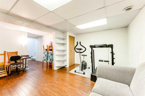 31 Coventry Lane Ne, Calgary, AB - Indoor