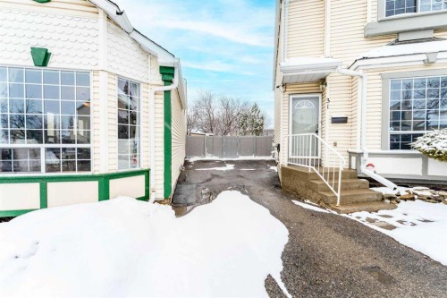 31 Coventry Lane Ne, Calgary, AB - Outdoor