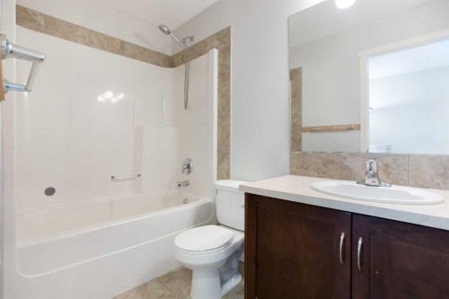 160 Panamount Way Nw, Calgary, AB - Indoor Photo Showing Bathroom