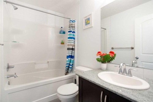 58 Nolancrest Rise Nw, Calgary, AB - Indoor Photo Showing Bathroom
