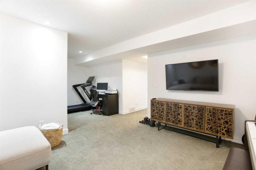 58 Nolancrest Rise Nw, Calgary, AB - Indoor