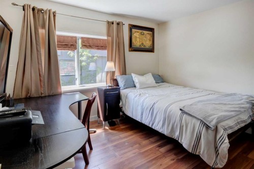 4007 Centre A Street Ne, Calgary, AB - Indoor Photo Showing Bedroom