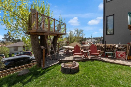 4007 Centre A Street Ne, Calgary, AB - Outdoor