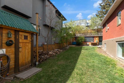 4007 Centre A Street Ne, Calgary, AB - Outdoor