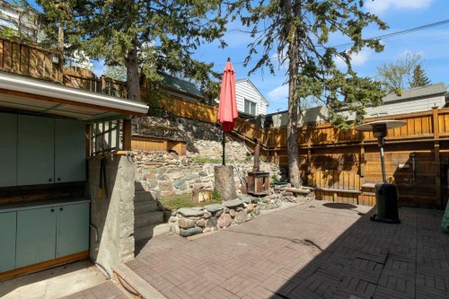 4007 Centre A Street Ne, Calgary, AB - Outdoor