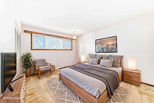 5116 33 Street Nw, Calgary, AB - Indoor Photo Showing Bedroom