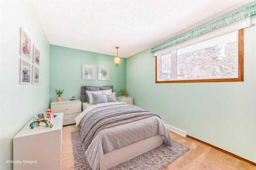 5116 33 Street Nw, Calgary, AB - Indoor Photo Showing Bedroom