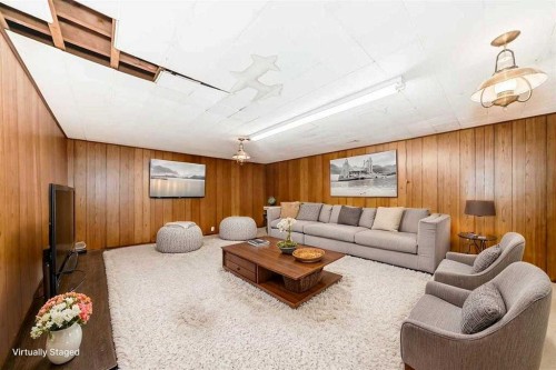 5116 33 Street Nw, Calgary, AB - Indoor