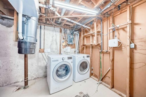5116 33 Street Nw, Calgary, AB - Indoor Photo Showing Laundry Room